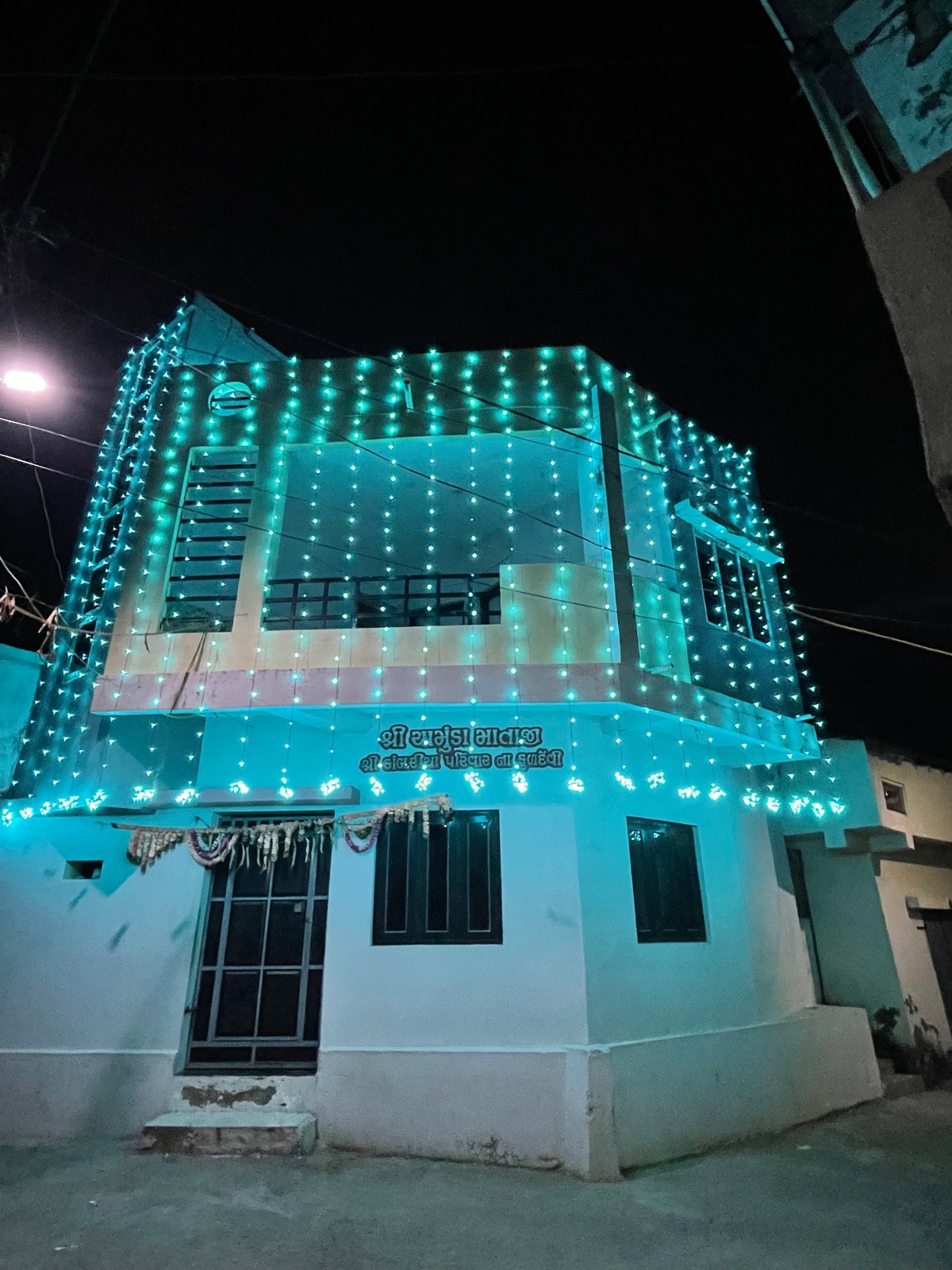 Madhav light decorators & truss lighting